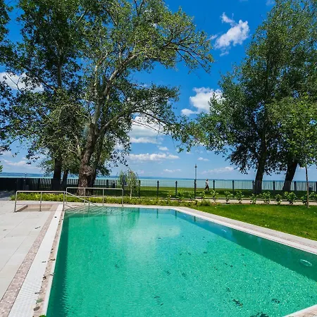 Lakefront - Pool & Panorama * شيوفوك