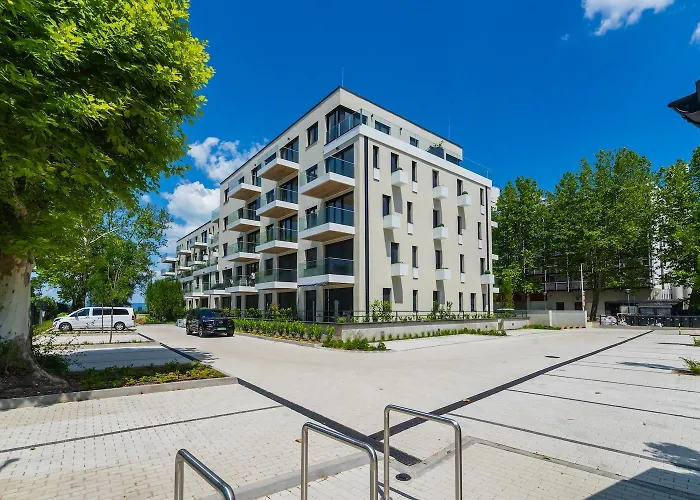 דירה Lakefront - Pool & Panorama שיופוק